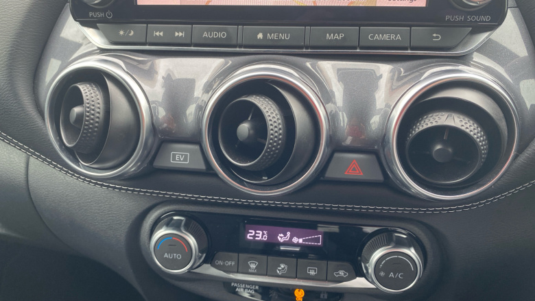 Nissan Juke 1.6 Hybrid N-Connecta 5dr Auto Hybrid Hatchback